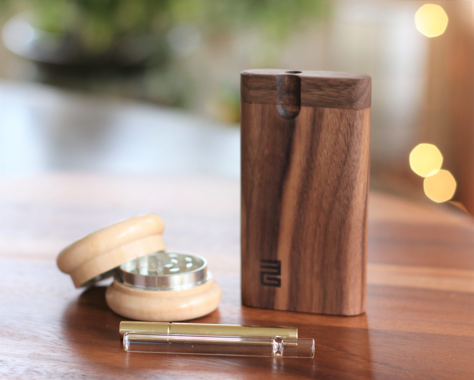 Walnut Dugout Gift Pack PRO 420 Smoke Shop PRO 420