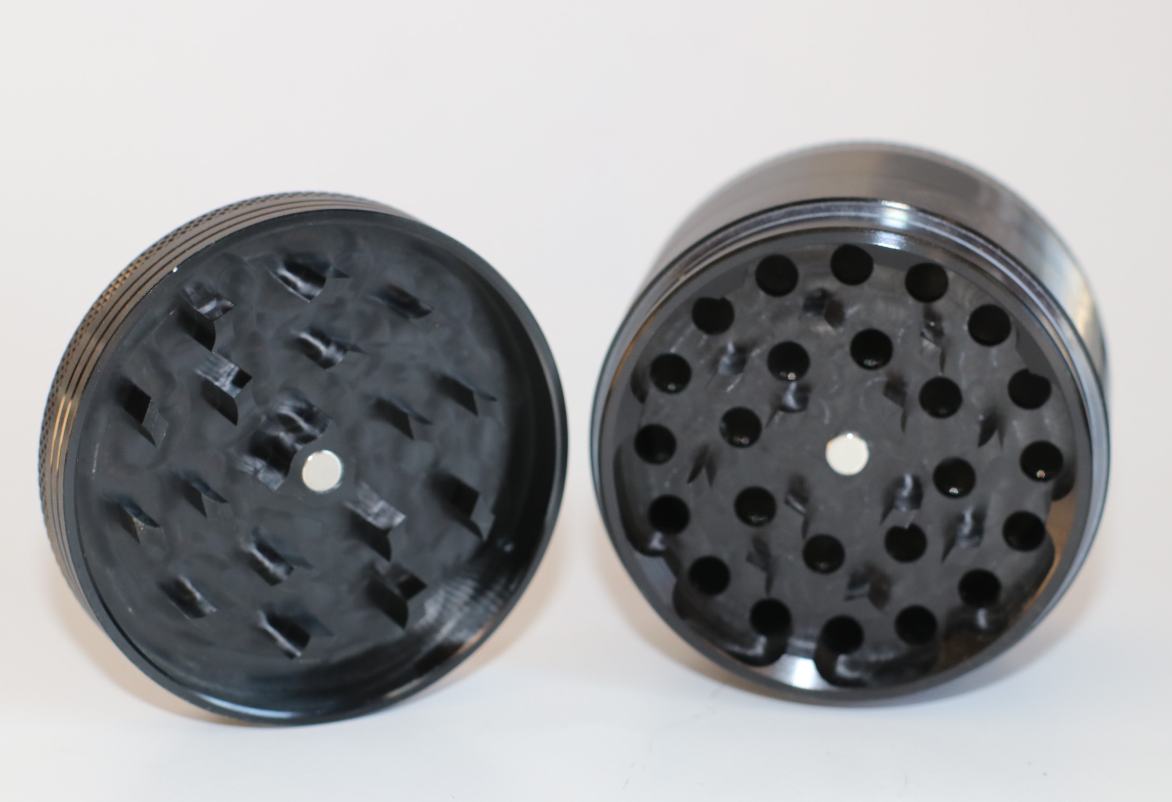 4 Piece Herb Grinder-Black