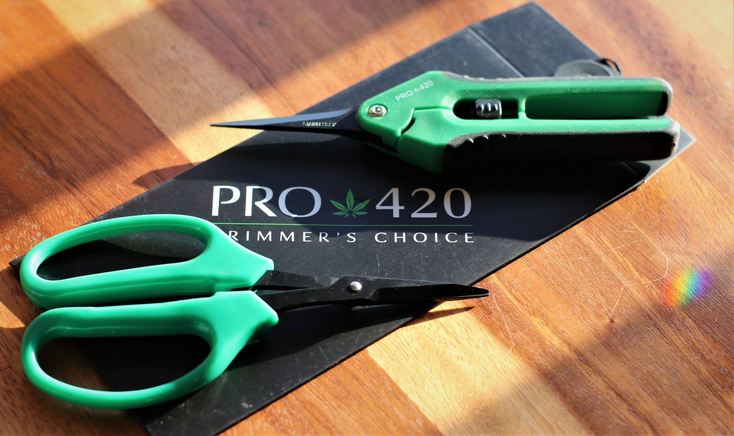  PRO 420 Trim Kit (Spring Loaded Scissors, Bonsai Scissors,  Cleaning Solution) Bud Trimming : Patio, Lawn & Garden