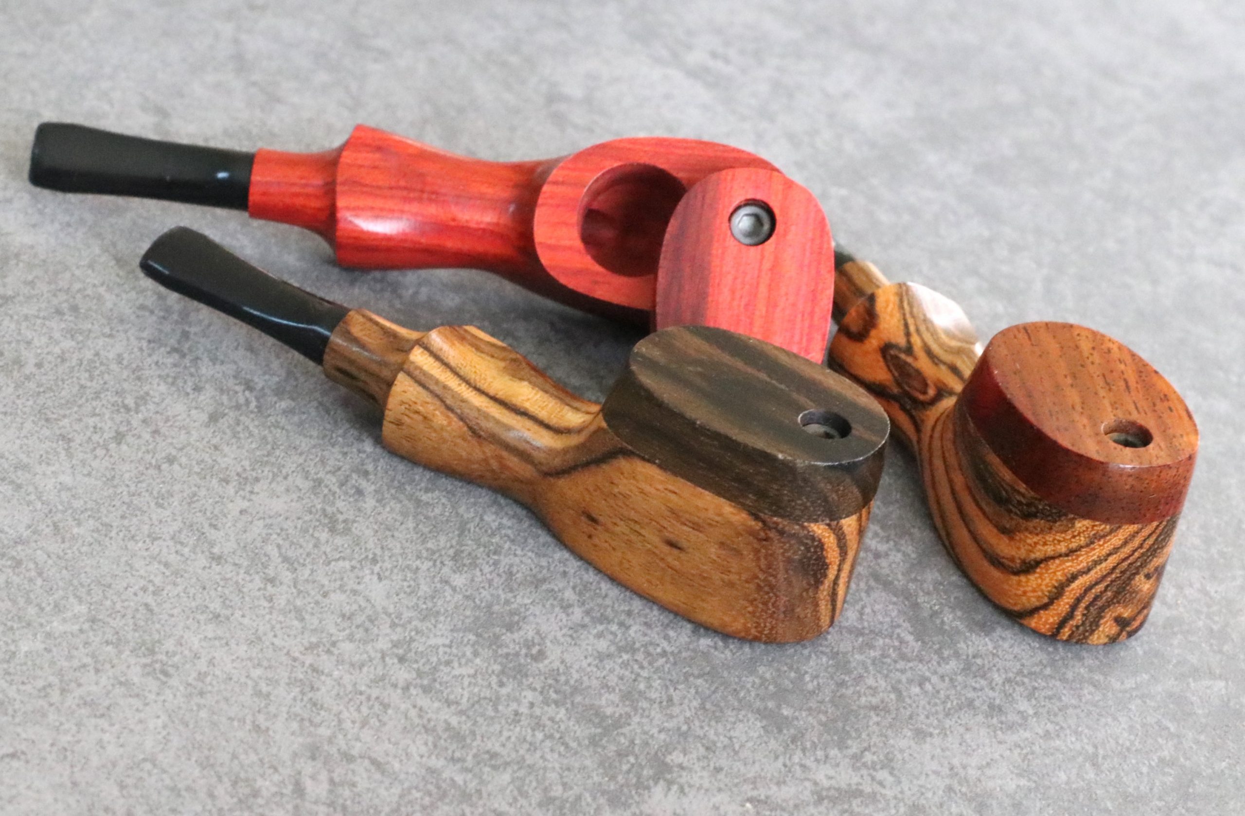 Swivel Lid Pipe