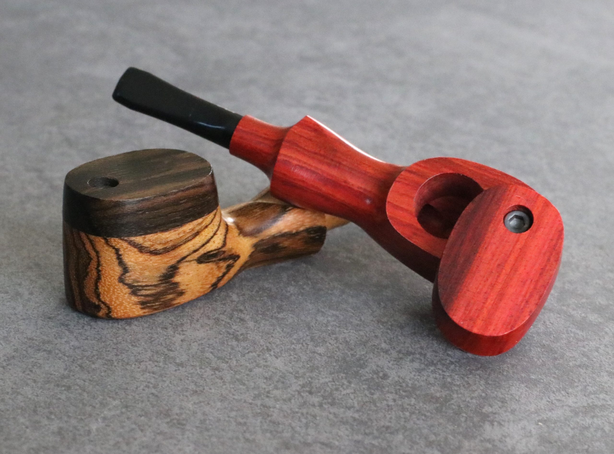 Swivel Lid Pipe
