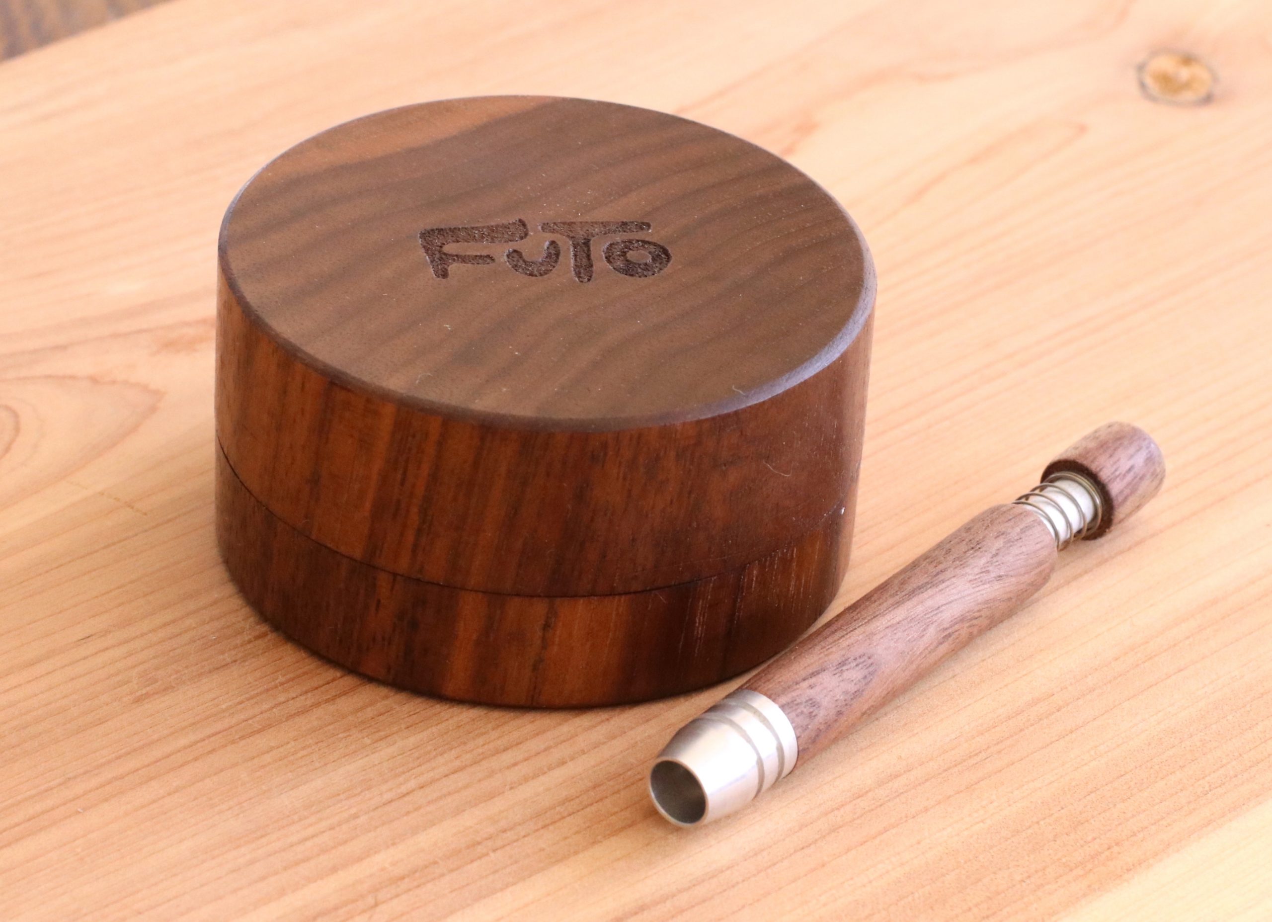 Futo Walnut Grinder & One Hitter PRO 420 Smokeshop - PRO 420