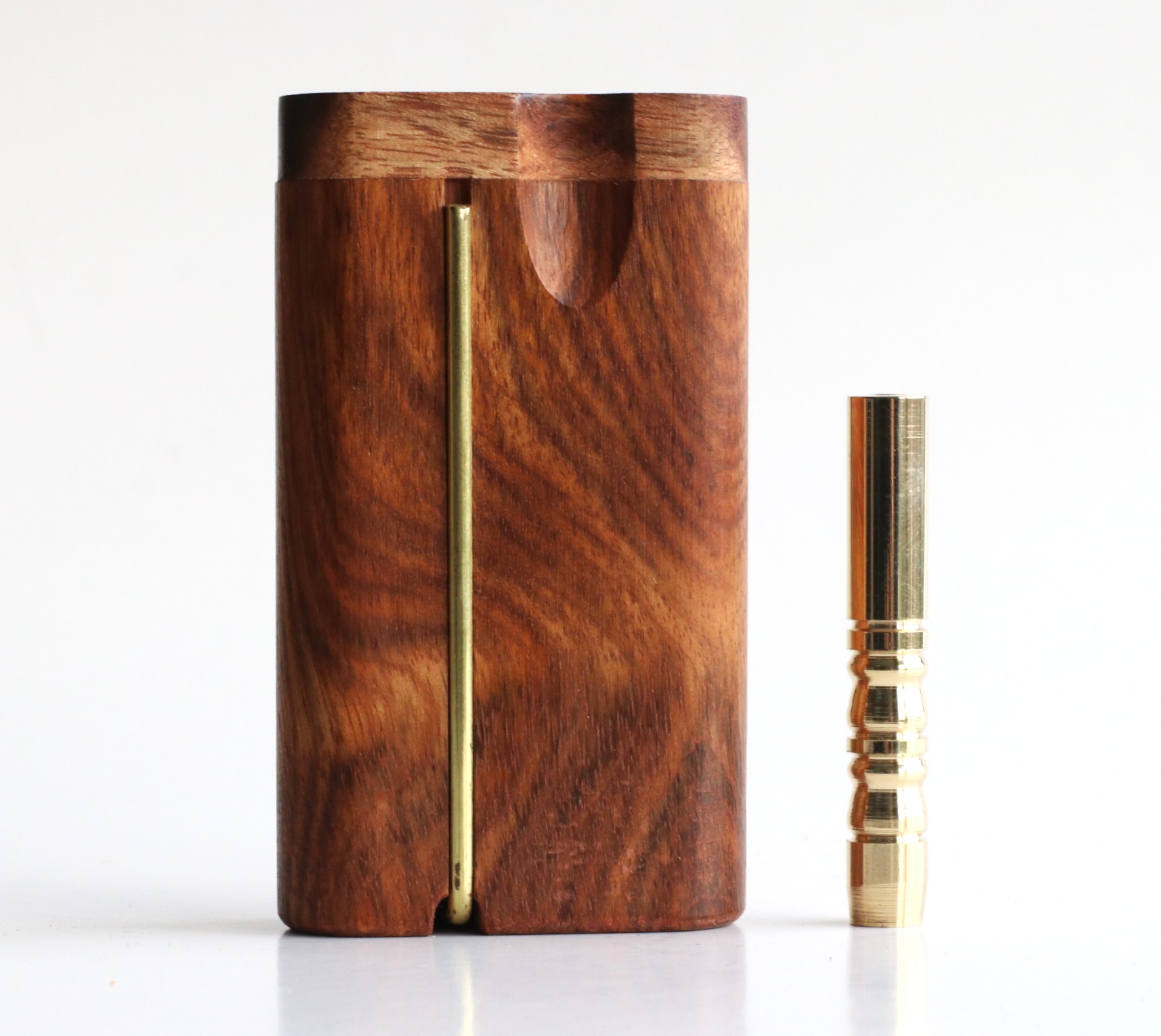 Swivel Lid Dugout & Brass Pipe