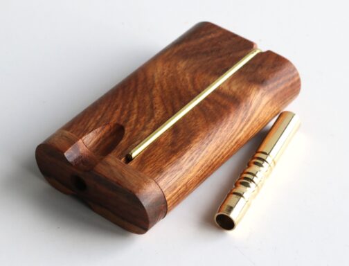 Swivel Lid Dugout & Brass Pipe