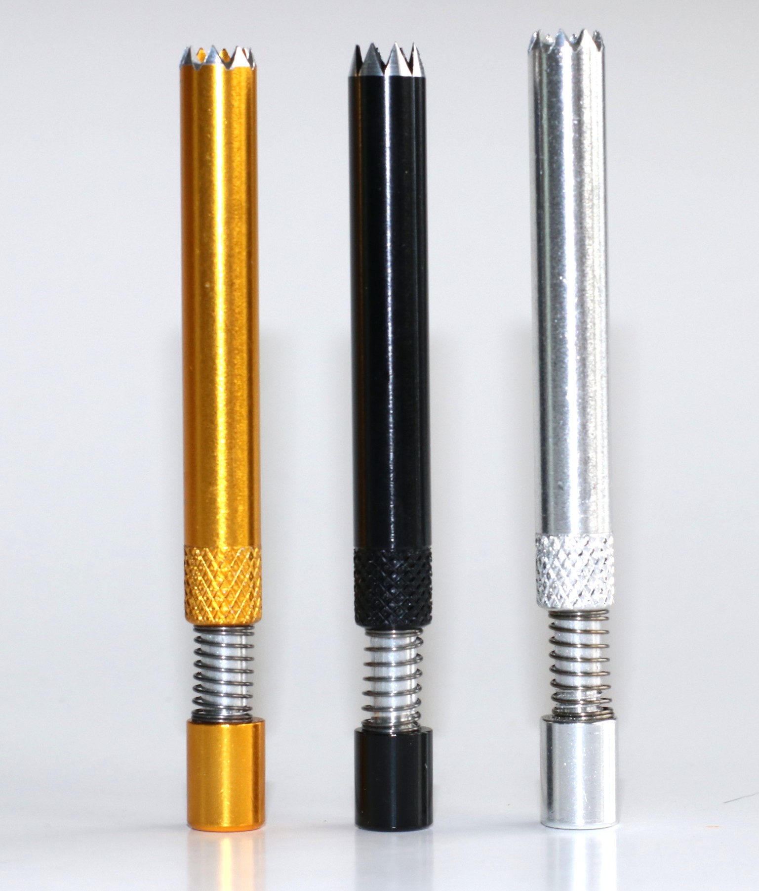 One Hitter Pipe-Self Eject Bat for Dugouts
