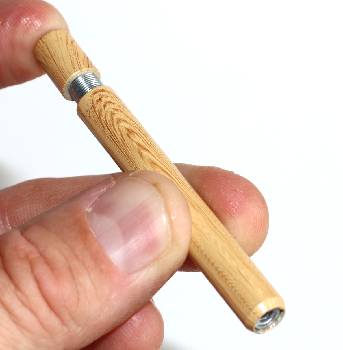 One Hitter Pipe-Self Eject Bat for Dugouts