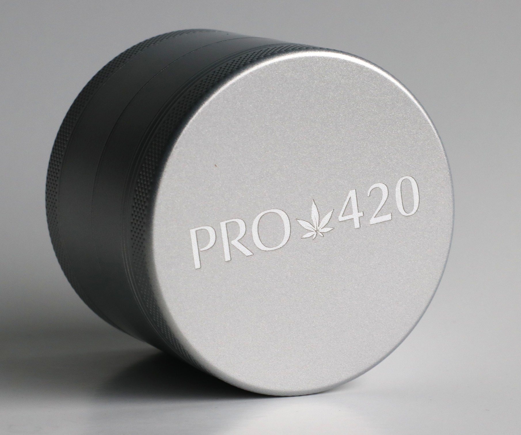 Read more about the article Essential Smoking Accessories for Every Enthusiast